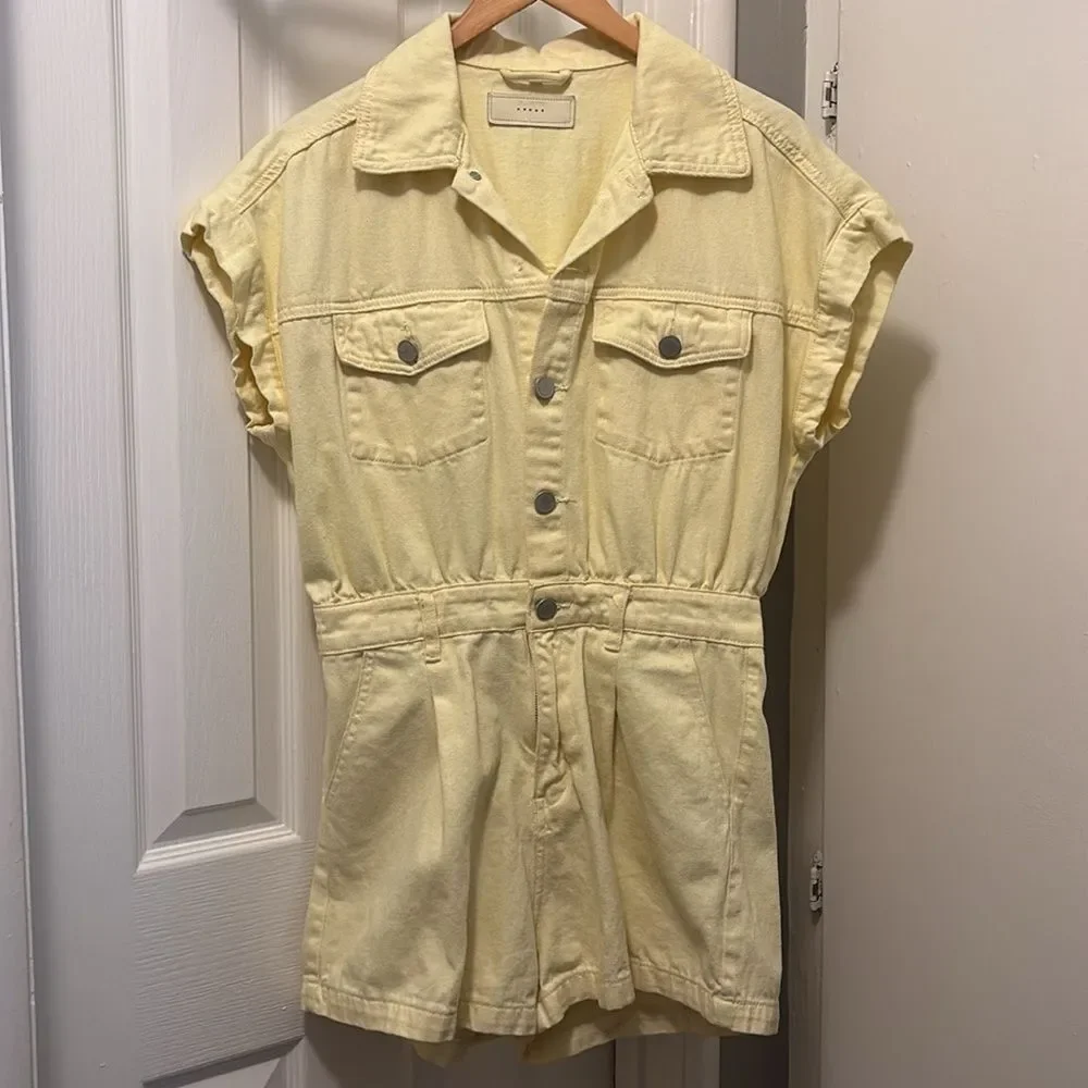 BLANK NYC• Denim yellow romper size small